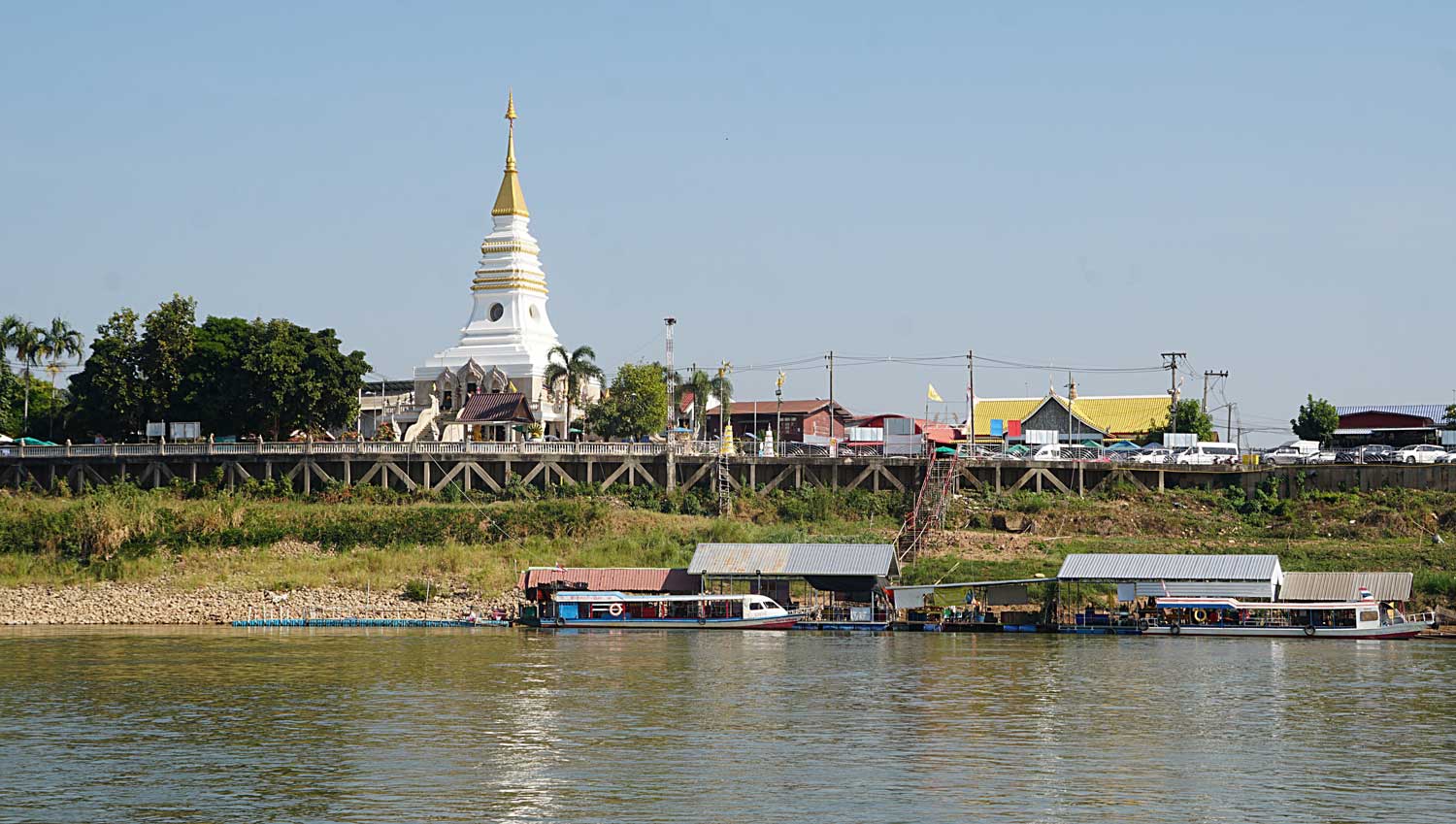 Die Stupa im Mekong